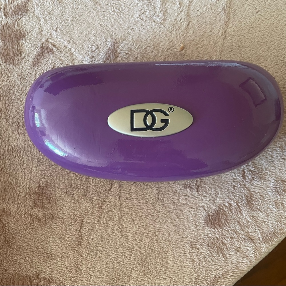 DG sunglasses case.